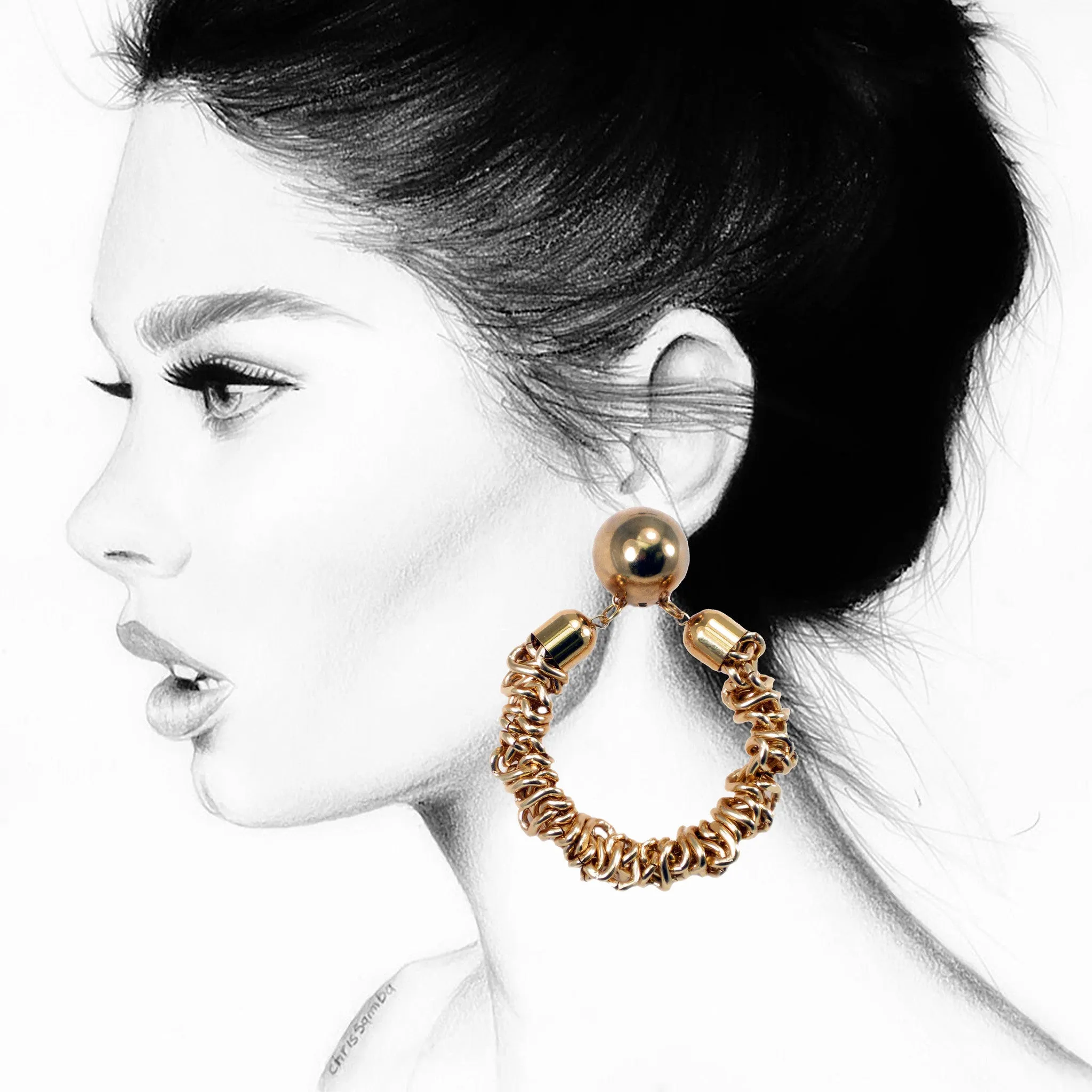 #121e Gold Tone Deconstructed Chain Hoop Earrings