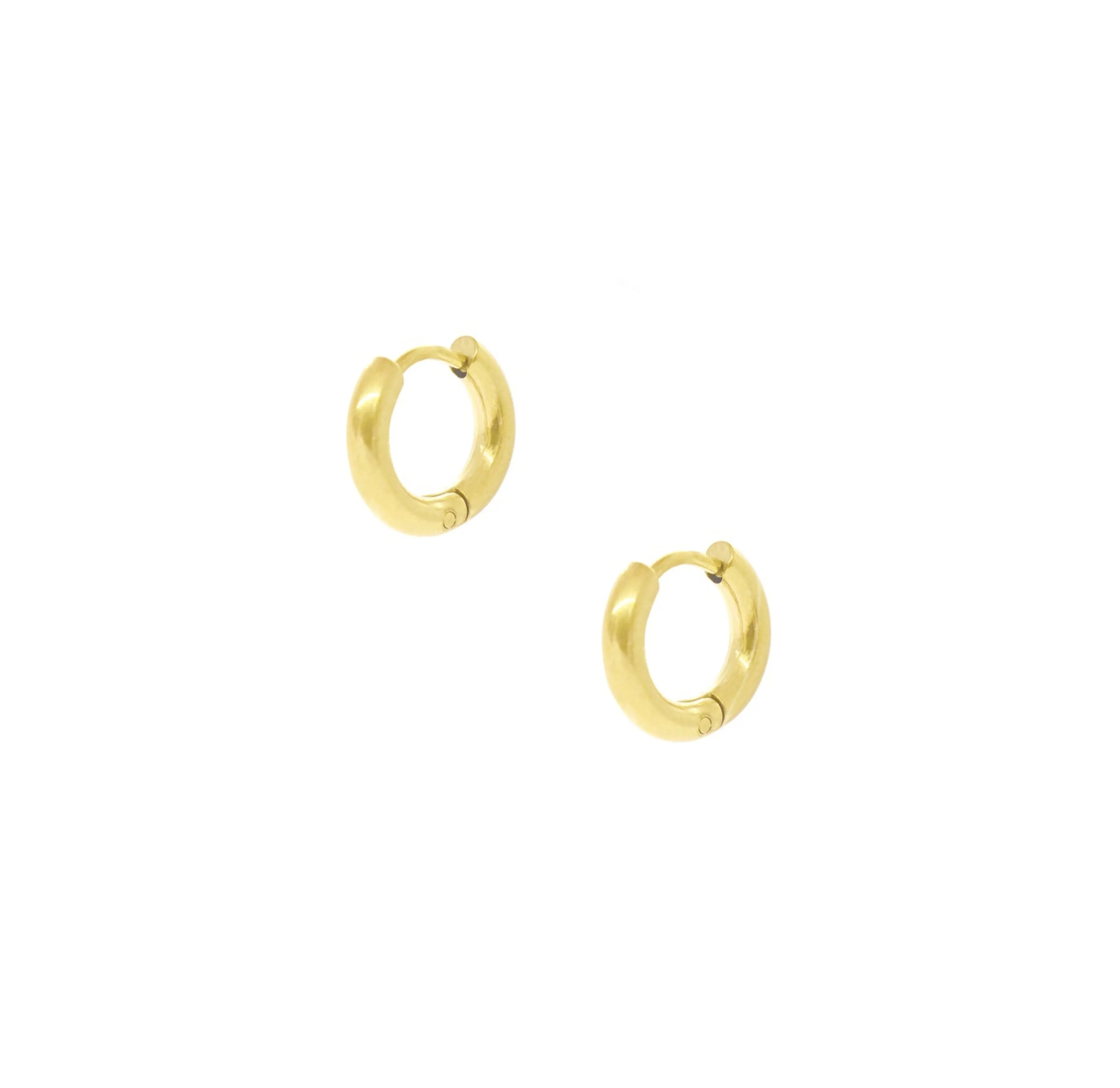 18K GOLD CLASSIC HUGGIE EARRINGS