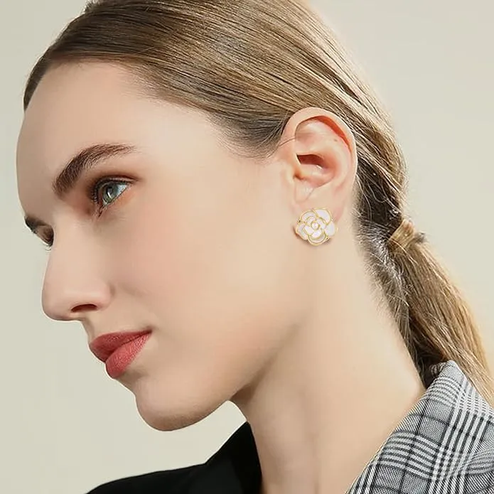 18K Gold White Pearl Post Earrings