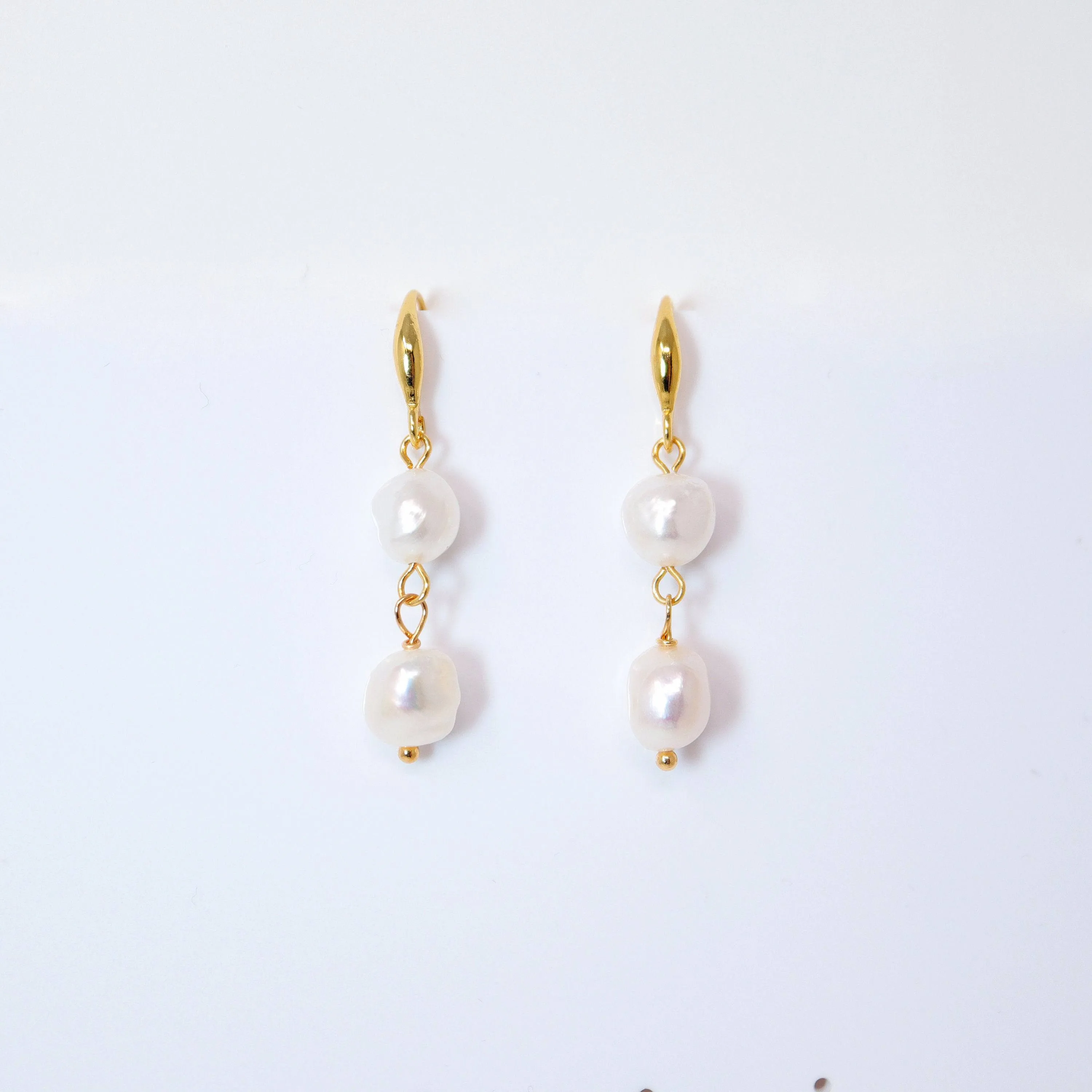 2 Freshwater Cultured pearl Bezel Hook Earrings, Long Bridal Jewelry, Gold Pearl Bridal Earrings, Statement Earrings.