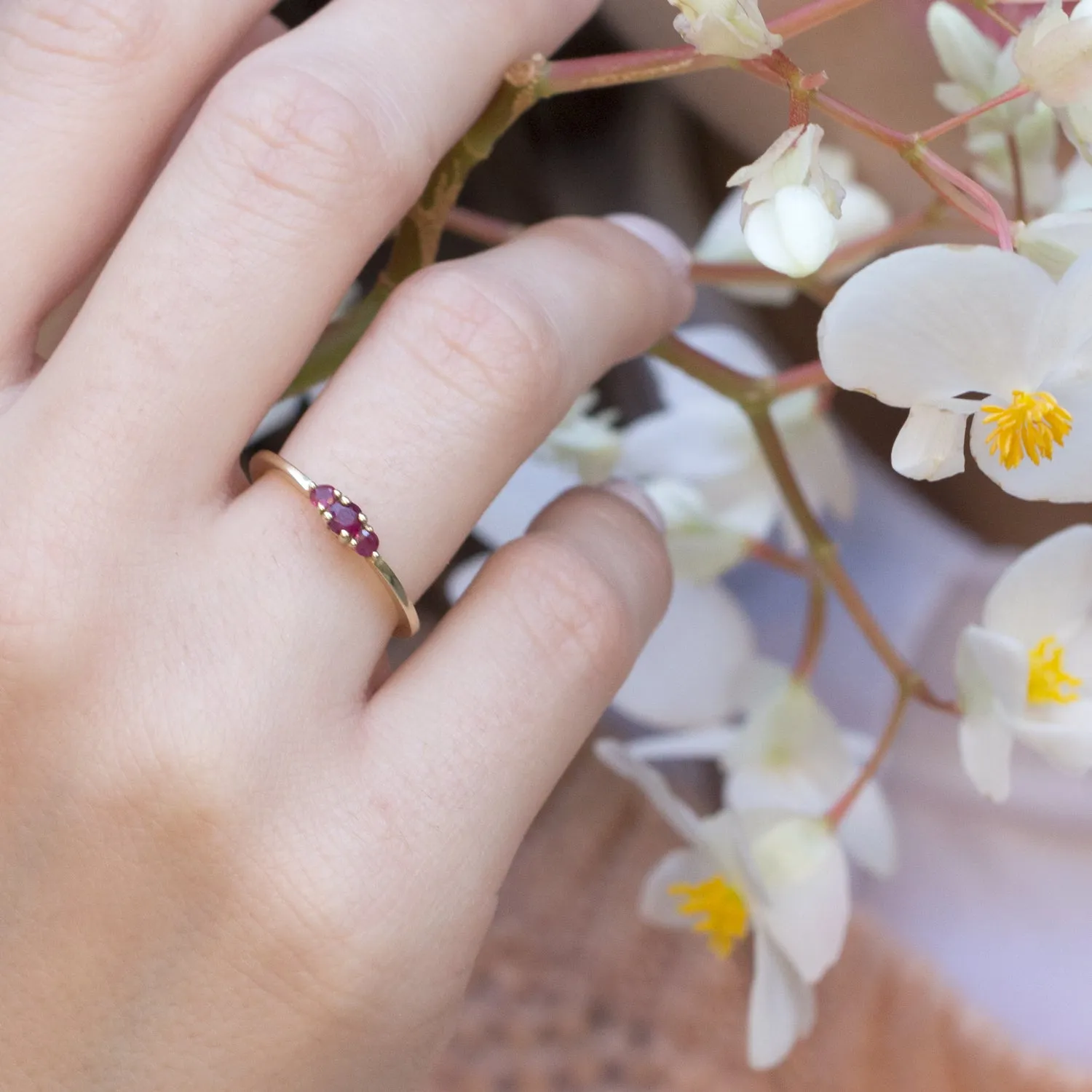 Audrey Gold Ring 3mm Ruby