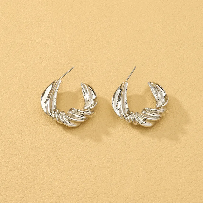 Chic Vienna Verve Metal Earrings with Unique Design