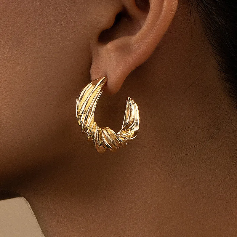 Chic Vienna Verve Metal Earrings with Unique Design