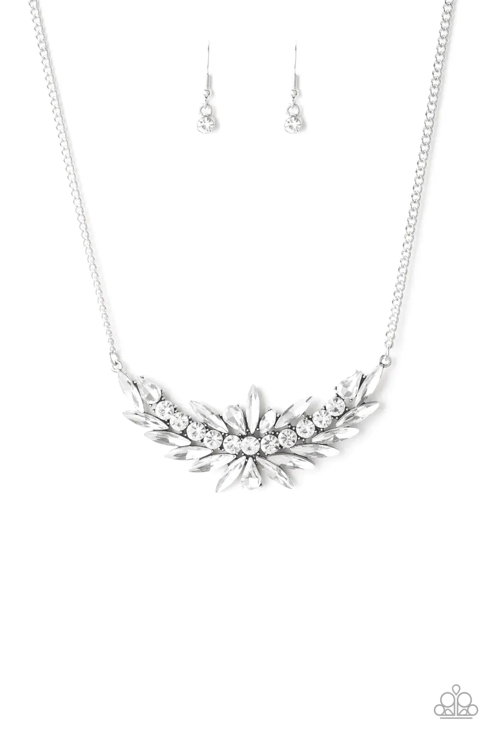 Paparazzi Necklace ~ HEIRS and Graces - White