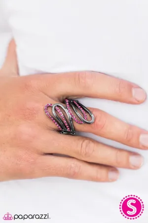 Paparazzi Ring ~ Wingspan - Pink