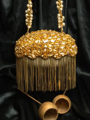 Ritzy Jewel And Diamond Studded Gold Clutch With Metallic Chains And A Snazzy And Dazzling Frame Handle Finish