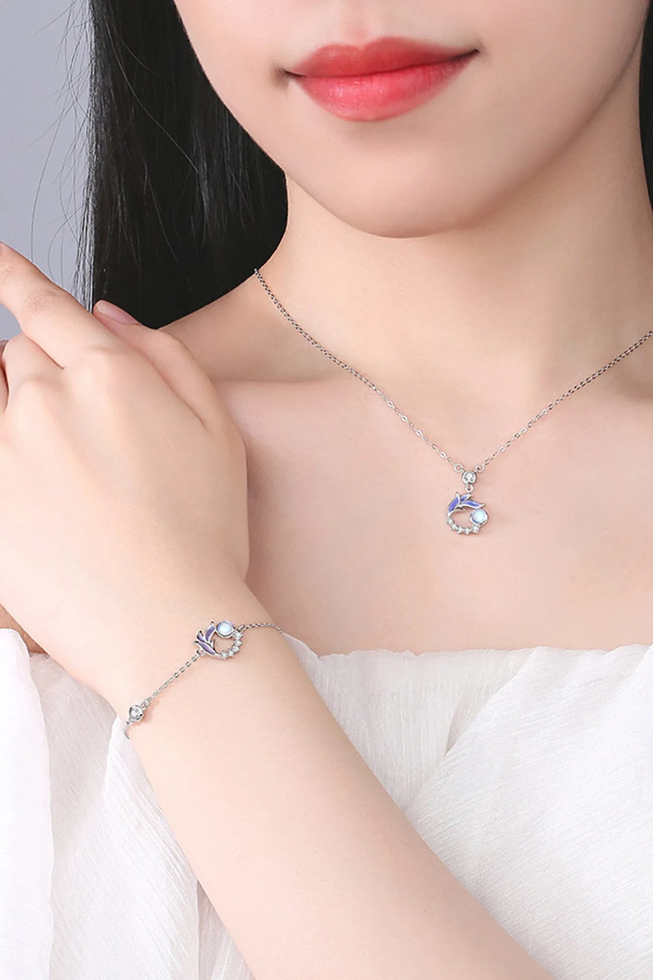 TastyHottie - Fantasy Moonstone Bracelet & Necklace