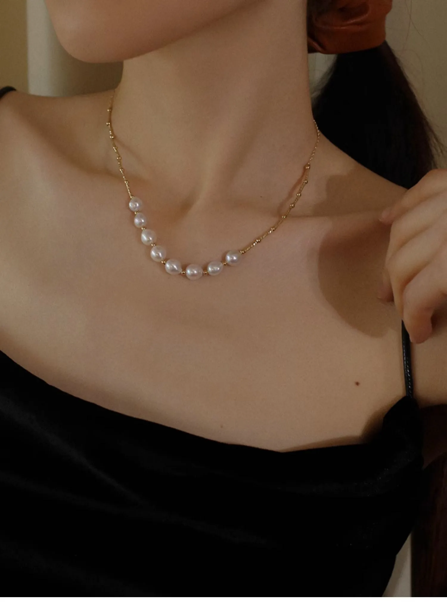 Vintage Baroque Pearl Choker Necklace