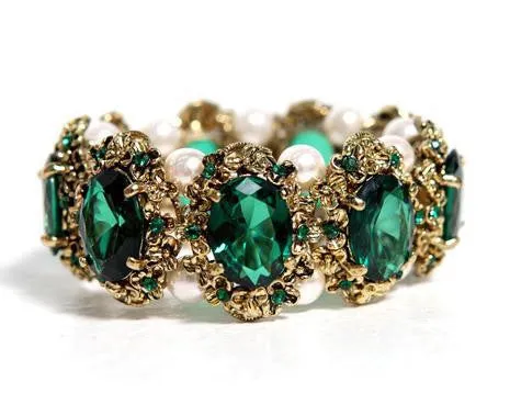 Vintage green and red crystal charm bracelet women jewelry